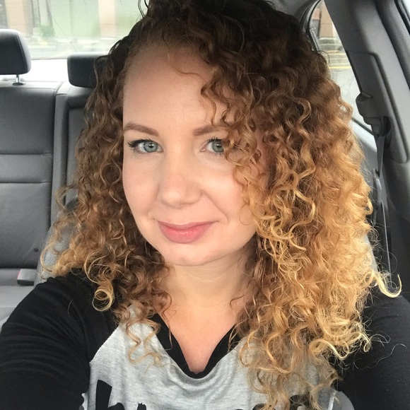 Meet your Posher, Wendy - Picture 1 of 1